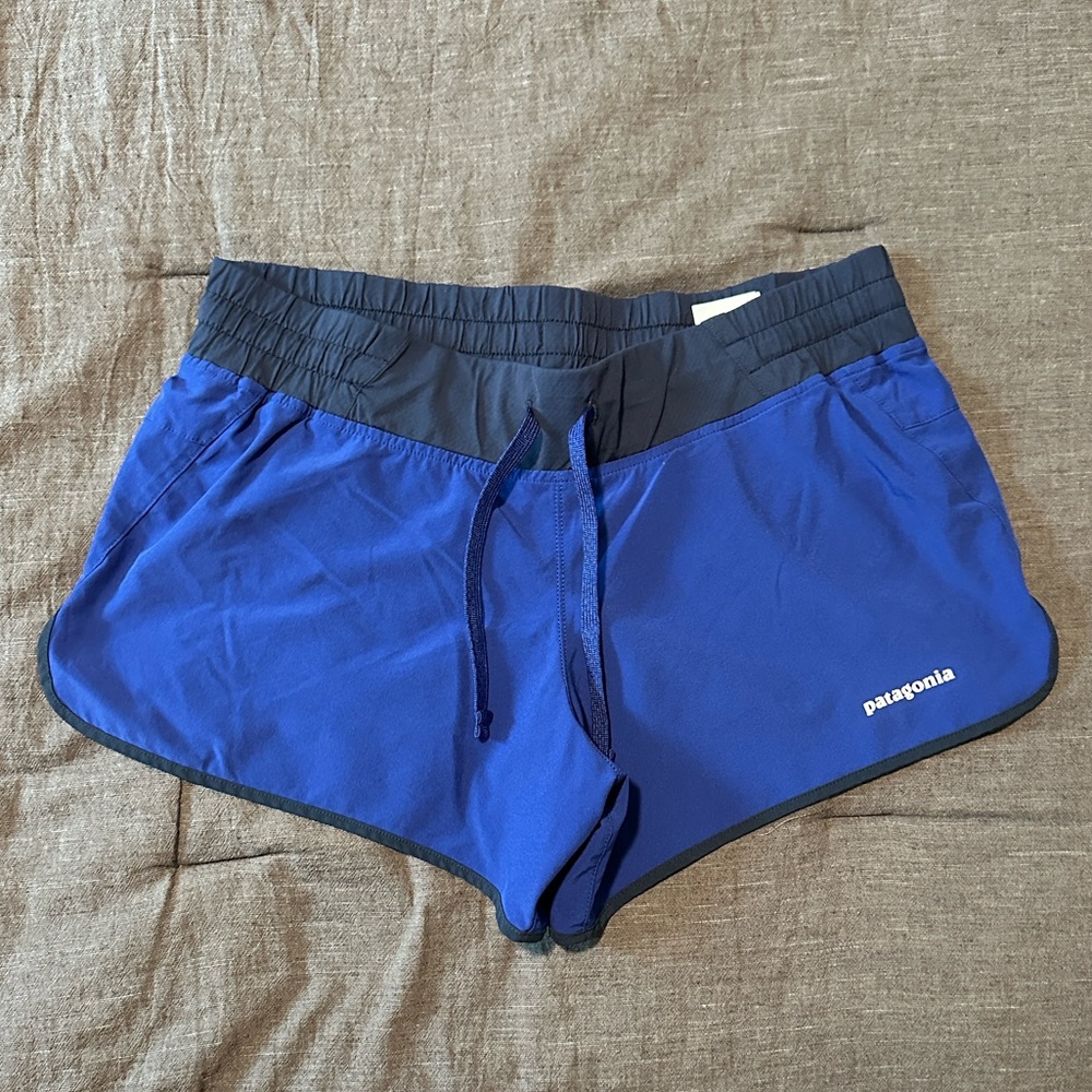 Patagonia Women’s Nine Trails 4” Running Shorts Blue and Navy